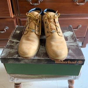 ❌ SOLD ❌ Women’s timberlands